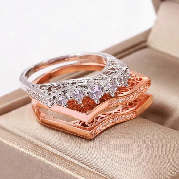 Gold Rose Gold Ring. New! - Picture 4 of 6